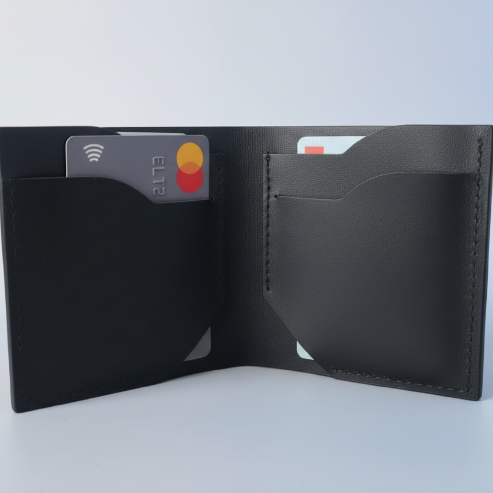 4 Kart Bölmeli Premium Gerçek Deri Cüzdan – Hakiki Deri, İnce ve Şık Tasarım