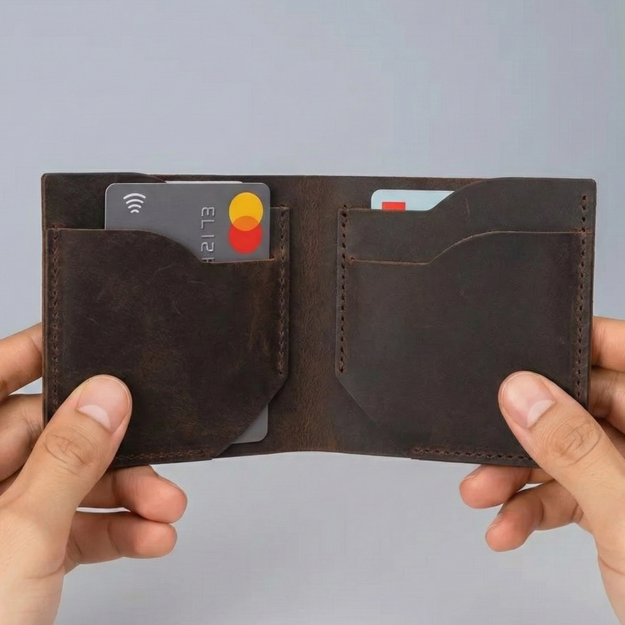 4 Kart Bölmeli Premium Gerçek Deri Cüzdan – Hakiki Deri, İnce ve Şık Tasarım