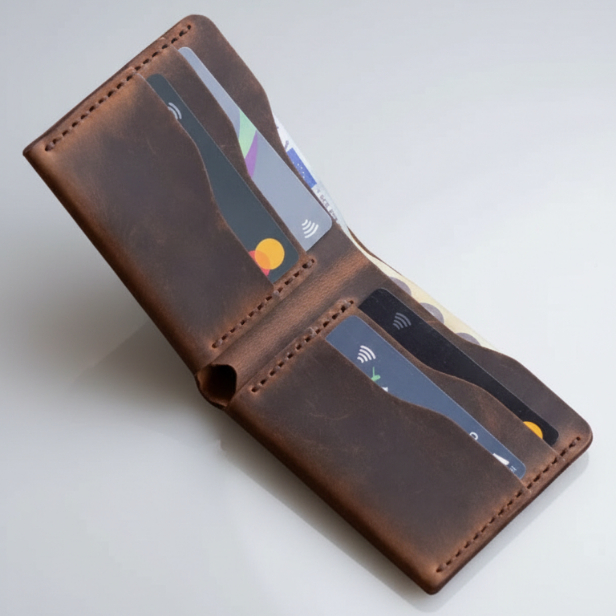 4 Gözlü Klasik Tip Hakiki Deri Cüzdan – Zamansız Şıklık & Günlük Konfor